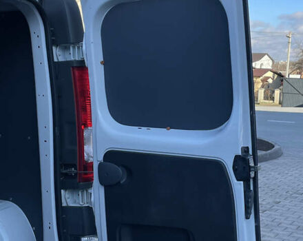 Белый Рено Трафик, объемом двигателя 2 л и пробегом 208 тыс. км за 12900 $, фото 46 на Automoto.ua