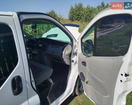 Белый Рено Трафик, объемом двигателя 2 л и пробегом 317 тыс. км за 10500 $, фото 17 на Automoto.ua