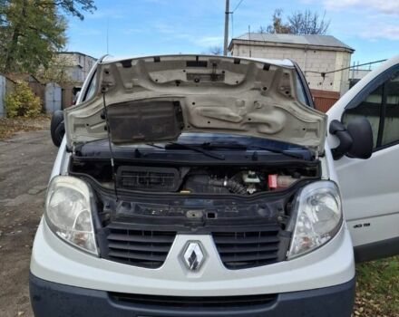 Белый Рено Трафик, объемом двигателя 2 л и пробегом 420 тыс. км за 11000 $, фото 3 на Automoto.ua