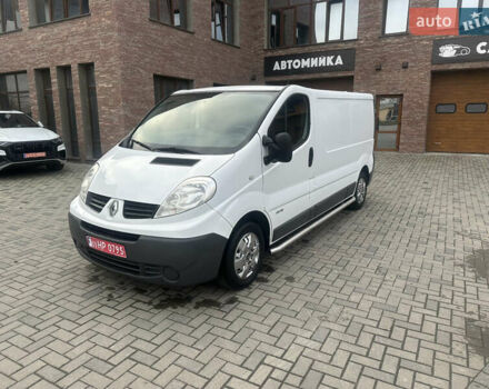 Белый Рено Трафик, объемом двигателя 2 л и пробегом 189 тыс. км за 13600 $, фото 29 на Automoto.ua