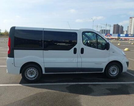 Белый Рено Трафик, объемом двигателя 2 л и пробегом 340 тыс. км за 15100 $, фото 5 на Automoto.ua