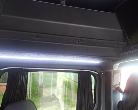 Белый Рено Трафик, объемом двигателя 2 л и пробегом 498 тыс. км за 13500 $, фото 4 на Automoto.ua