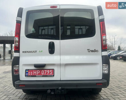 Белый Рено Трафик, объемом двигателя 2 л и пробегом 189 тыс. км за 13600 $, фото 7 на Automoto.ua