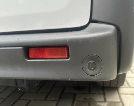 Белый Рено Трафик, объемом двигателя 2 л и пробегом 189 тыс. км за 13600 $, фото 8 на Automoto.ua