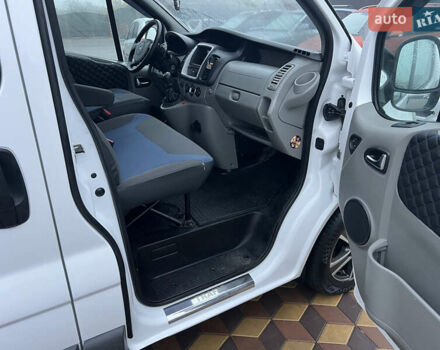 Белый Рено Трафик, объемом двигателя 2 л и пробегом 233 тыс. км за 12950 $, фото 11 на Automoto.ua