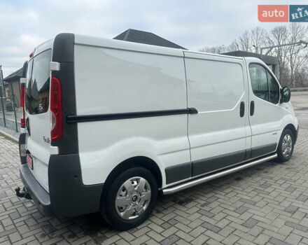 Белый Рено Трафик, объемом двигателя 2 л и пробегом 189 тыс. км за 13600 $, фото 5 на Automoto.ua