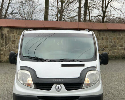 Белый Рено Трафик, объемом двигателя 2 л и пробегом 365 тыс. км за 13350 $, фото 1 на Automoto.ua