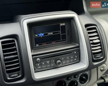 Белый Рено Трафик, объемом двигателя 2 л и пробегом 193 тыс. км за 15750 $, фото 21 на Automoto.ua