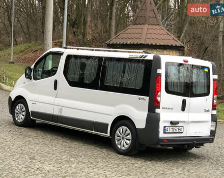 Белый Рено Трафик, объемом двигателя 2 л и пробегом 365 тыс. км за 13350 $, фото 6 на Automoto.ua