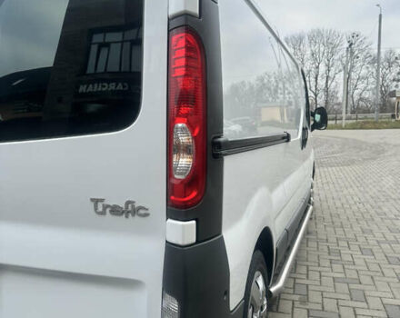 Белый Рено Трафик, объемом двигателя 2 л и пробегом 189 тыс. км за 13600 $, фото 9 на Automoto.ua