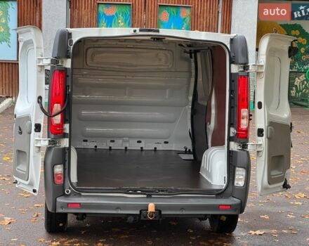 Белый Рено Трафик, объемом двигателя 0 л и пробегом 185 тыс. км за 13500 $, фото 12 на Automoto.ua