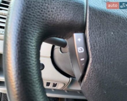 Белый Рено Трафик, объемом двигателя 2 л и пробегом 283 тыс. км за 14700 $, фото 149 на Automoto.ua