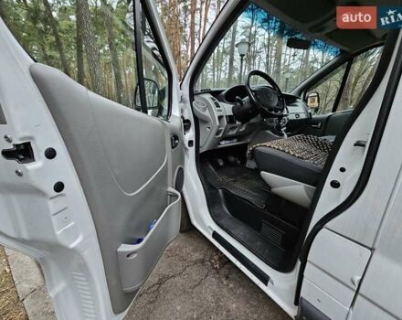 Білий Рено Трафік, об'ємом двигуна 2 л та пробігом 249 тис. км за 16000 $, фото 34 на Automoto.ua