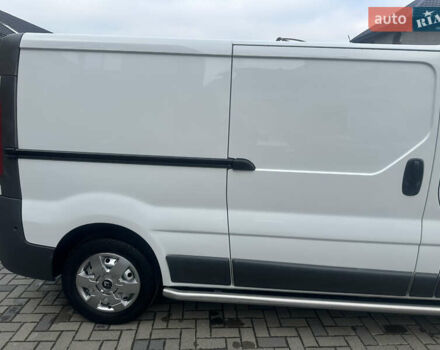 Белый Рено Трафик, объемом двигателя 2 л и пробегом 189 тыс. км за 13600 $, фото 15 на Automoto.ua