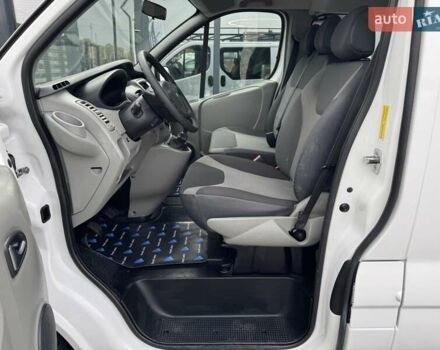 Белый Рено Трафик, объемом двигателя 2 л и пробегом 193 тыс. км за 15750 $, фото 19 на Automoto.ua