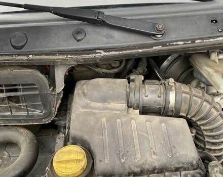 Рено Трафик 2014 в Полтаве на Automoto.ua Белый Рено Трафик, объемом двигателя 2 л и пробегом 360 тыс. км за 10419 $, фото 9 на Automoto.ua