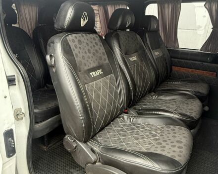 Белый Рено Трафик, объемом двигателя 2 л и пробегом 355 тыс. км за 8800 $, фото 6 на Automoto.ua