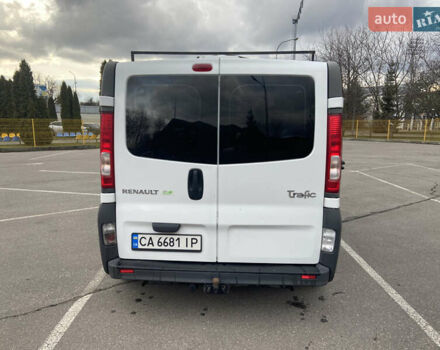 Белый Рено Трафик, объемом двигателя 2 л и пробегом 267 тыс. км за 13200 $, фото 4 на Automoto.ua