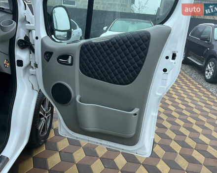 Белый Рено Трафик, объемом двигателя 2 л и пробегом 233 тыс. км за 12950 $, фото 8 на Automoto.ua