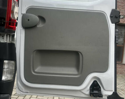 Белый Рено Трафик, объемом двигателя 2 л и пробегом 189 тыс. км за 13600 $, фото 45 на Automoto.ua