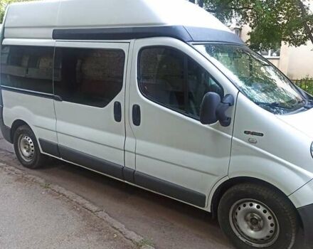 Белый Рено Трафик, объемом двигателя 2 л и пробегом 498 тыс. км за 13500 $, фото 2 на Automoto.ua