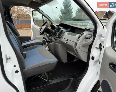Белый Рено Трафик, объемом двигателя 2 л и пробегом 280 тыс. км за 14300 $, фото 16 на Automoto.ua