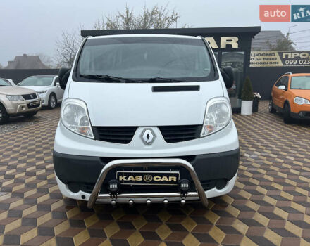Белый Рено Трафик, объемом двигателя 2 л и пробегом 233 тыс. км за 12950 $, фото 4 на Automoto.ua