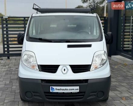 Белый Рено Трафик, объемом двигателя 2 л и пробегом 193 тыс. км за 15750 $, фото 1 на Automoto.ua