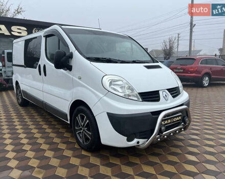 Белый Рено Трафик, объемом двигателя 2 л и пробегом 233 тыс. км за 12950 $, фото 1 на Automoto.ua