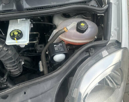 Белый Рено Трафик, объемом двигателя 2 л и пробегом 189 тыс. км за 13600 $, фото 68 на Automoto.ua