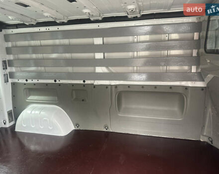 Белый Рено Трафик, объемом двигателя 2 л и пробегом 189 тыс. км за 13600 $, фото 35 на Automoto.ua