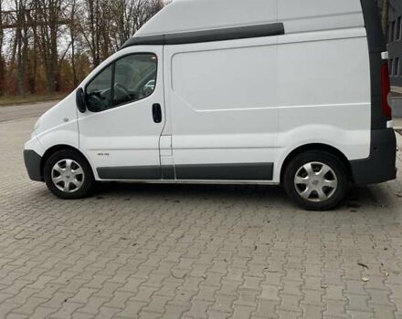 Белый Рено Трафик, объемом двигателя 2 л и пробегом 360 тыс. км за 9599 $, фото 3 на Automoto.ua