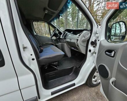 Білий Рено Трафік, об'ємом двигуна 2 л та пробігом 249 тис. км за 16000 $, фото 37 на Automoto.ua
