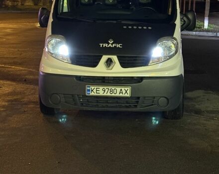 Белый Рено Трафик, объемом двигателя 2 л и пробегом 355 тыс. км за 8800 $, фото 1 на Automoto.ua