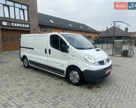 Белый Рено Трафик, объемом двигателя 2 л и пробегом 189 тыс. км за 13600 $, фото 30 на Automoto.ua