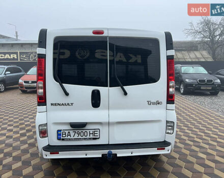 Белый Рено Трафик, объемом двигателя 2 л и пробегом 233 тыс. км за 12950 $, фото 5 на Automoto.ua