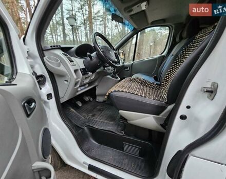 Білий Рено Трафік, об'ємом двигуна 2 л та пробігом 249 тис. км за 16000 $, фото 35 на Automoto.ua