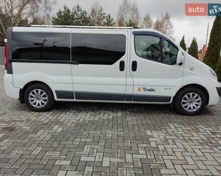 Белый Рено Трафик, объемом двигателя 2 л и пробегом 172 тыс. км за 16400 $, фото 10 на Automoto.ua