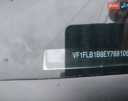 Белый Рено Трафик, объемом двигателя 2 л и пробегом 172 тыс. км за 16400 $, фото 2 на Automoto.ua