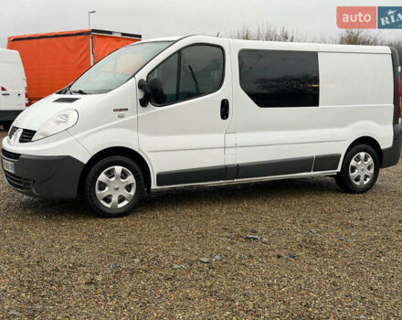 Белый Рено Трафик, объемом двигателя 2 л и пробегом 280 тыс. км за 14300 $, фото 2 на Automoto.ua
