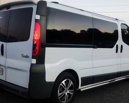 Белый Рено Трафик, объемом двигателя 2 л и пробегом 320 тыс. км за 15500 $, фото 7 на Automoto.ua