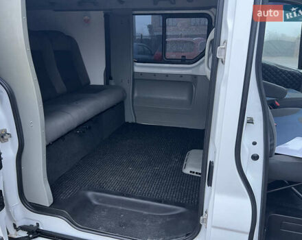 Белый Рено Трафик, объемом двигателя 2 л и пробегом 233 тыс. км за 12950 $, фото 13 на Automoto.ua