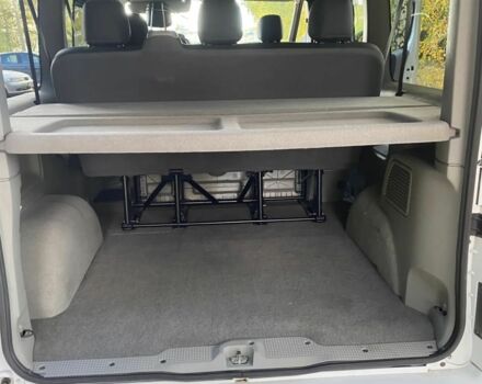 Білий Рено Трафік, об'ємом двигуна 2 л та пробігом 209 тис. км за 8900 $, фото 6 на Automoto.ua