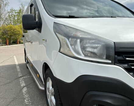 Белый Рено Трафик, объемом двигателя 1.6 л и пробегом 223 тыс. км за 13749 $, фото 4 на Automoto.ua