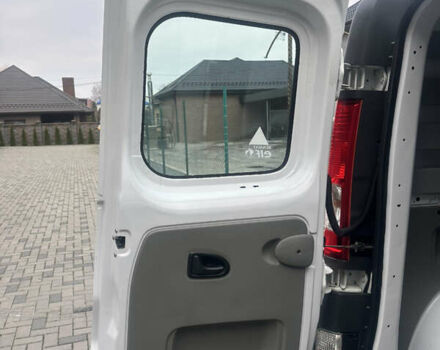 Белый Рено Трафик, объемом двигателя 2 л и пробегом 189 тыс. км за 13600 $, фото 41 на Automoto.ua