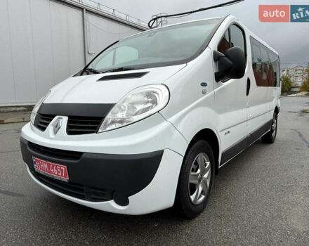 Белый Рено Трафик, объемом двигателя 2 л и пробегом 280 тыс. км за 15800 $, фото 6 на Automoto.ua