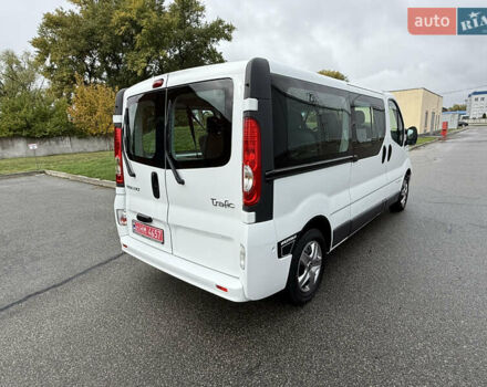 Белый Рено Трафик, объемом двигателя 2 л и пробегом 280 тыс. км за 15800 $, фото 47 на Automoto.ua