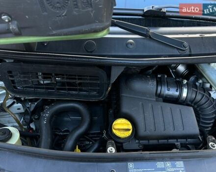 Білий Рено Трафік, об'ємом двигуна 2 л та пробігом 243 тис. км за 13200 $, фото 20 на Automoto.ua