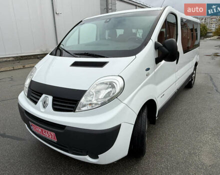 Белый Рено Трафик, объемом двигателя 2 л и пробегом 280 тыс. км за 15800 $, фото 19 на Automoto.ua