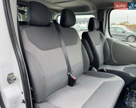 Белый Рено Трафик, объемом двигателя 2 л и пробегом 193 тыс. км за 15750 $, фото 28 на Automoto.ua